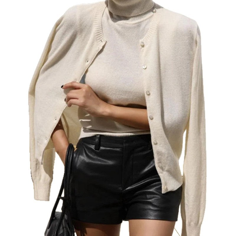 Damen Strickoberteil mit eleganter Knopfleiste und modernen Details WW