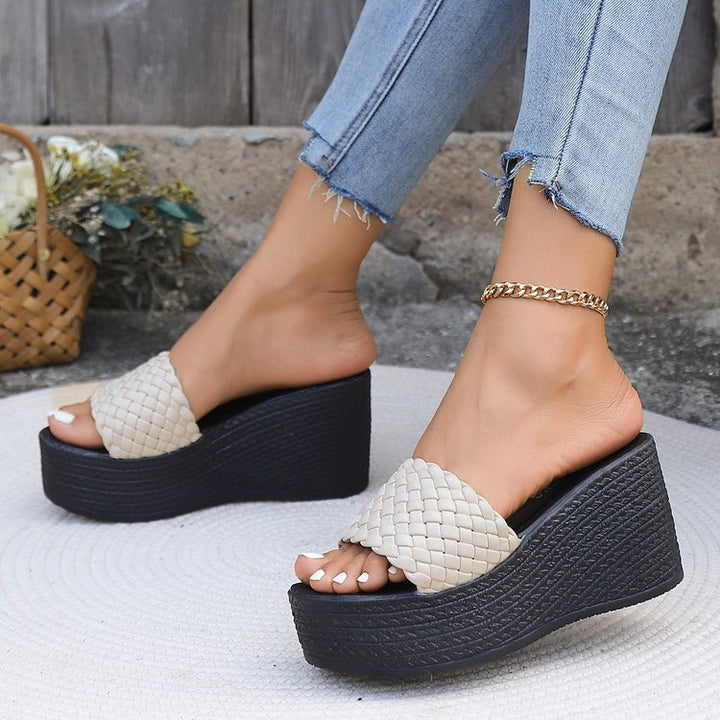 Damen Wedge-Pantoletten mit geflochtenem Obermaterial und komfortabler Sohle W&W Mode