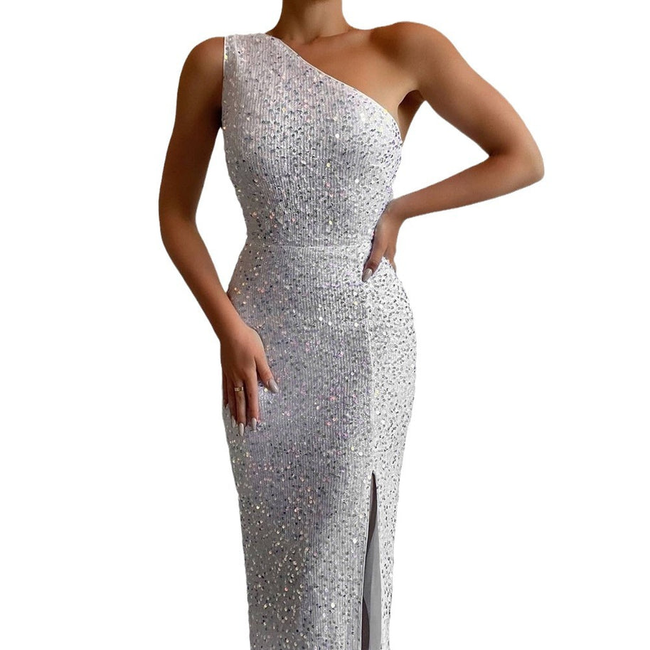 Damen Glamouröses Abendkleid mit asymmetrischem Ausschnitt und schimmernden Details WW