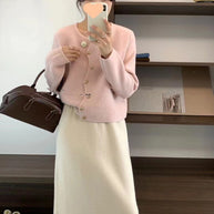 Damen Strickjacke mit eleganten Knopfdetails und weitem Schnitt WW