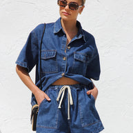 Damen Denim-Crop-Top und Shorts-Set mit praktischen Taschen und lässigem Schnitt WW