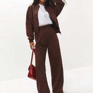 Damen sportliche und elegante Trainingsjacke mit weit geschnittenen Hosen WW