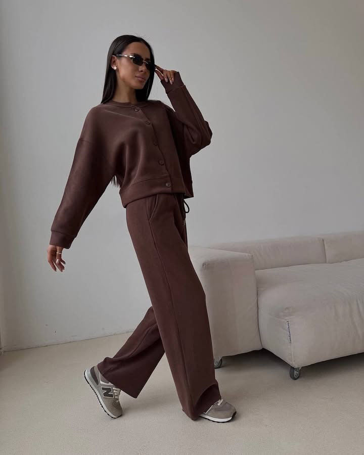 Damen bequeme Sweatshirt- und Jogginghose-Kombination WW