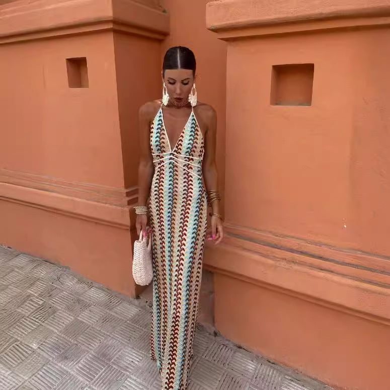 Damen Maxikleid mit tiefem V-Ausschnitt und raffinierten Häkel-Details WW