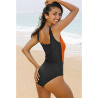 Damen One-Piece Badeanzug mit modernem Farbblockdesign und bequemen Trageeigenschaften WW