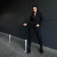Damen sportliches Fleece-Set mit hohem Kragen und praktischen Reißverschlusselementen WW