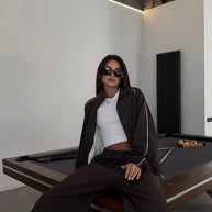 Damen Sportliche und luftige Trainingsjacke mit weit geschnittenen Hosen WW