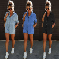 Damen Denim Playsuit mit lässigem Kurzarmdesign und praktischen Taschen WW