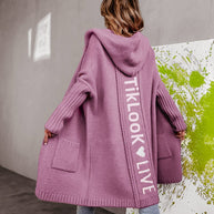 Damen Strickjacke mit Kapuze und innovativem Schriftzug WW