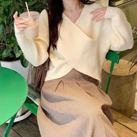 Damen stilvoller Wickelpullover mit innovativem Schnitt und breiten Ärmeln WW