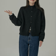 Damen Strickjacke mit hohem Kragen und großen Knöpfen WW