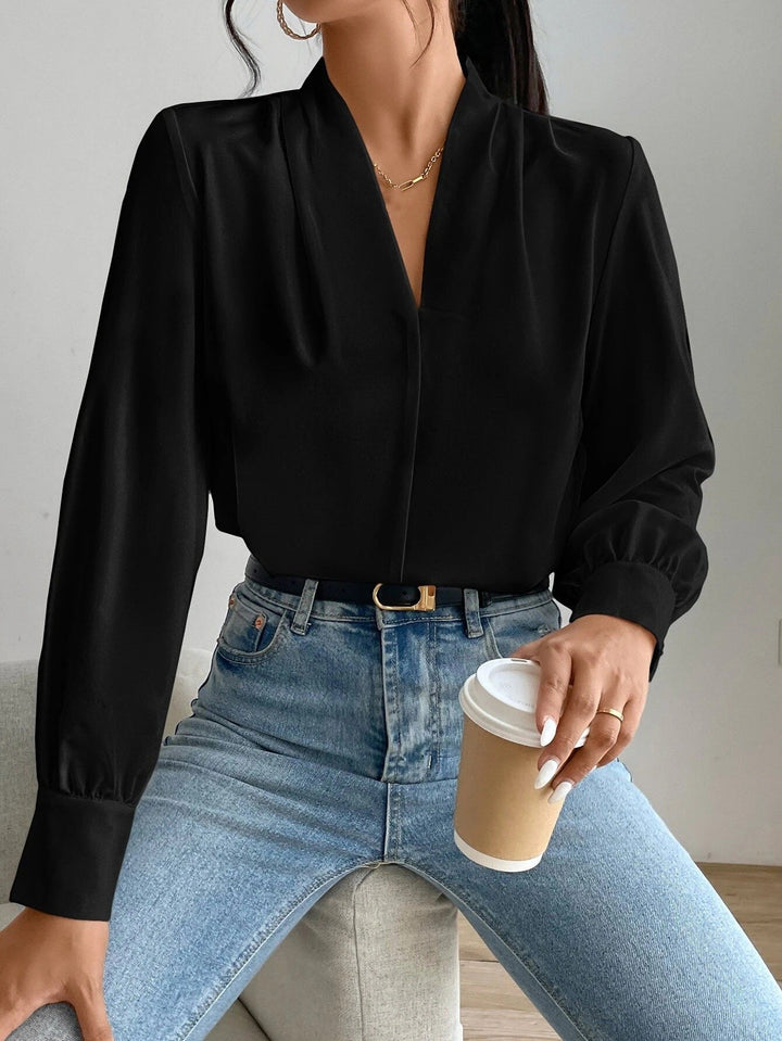 Damen-Blusenshirt mit V-Ausschnitt und vielseitigem Schnitt