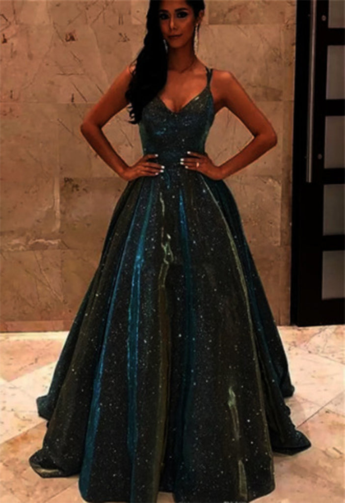 Damen Abendkleid mit schimmernden Akzenten und voluminösem Rock WW