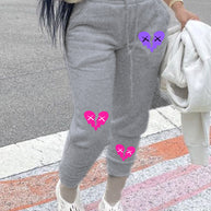 Damen Bequeme Sweatpants mit kreativen Herzmotiven WW