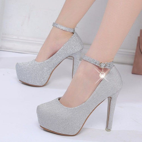 Damen Glitzernde Plateau-Pumps mit feinem Riemchen und elegantem Schmuckdetail W&W