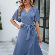 WW | Satin V-Ausschnitt Taillenbetonendes Glockenärmel Sexy Kleid