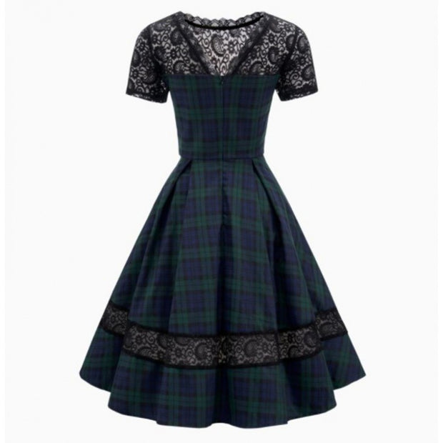 Damen Abendkleid mit Spitzenapplikationen und schwingendem Rock WW