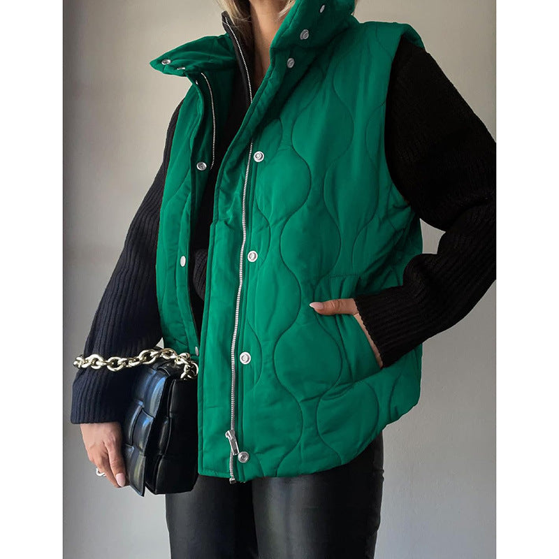 Damen Steppweste mit hohem Kragen und praktischen Taschen WW