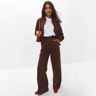 Damen sportliche und elegante Trainingsjacke mit weit geschnittenen Hosen WW