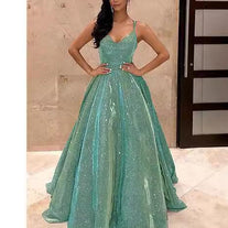 Damen Abendkleid mit schimmernden Akzenten und voluminösem Rock WW