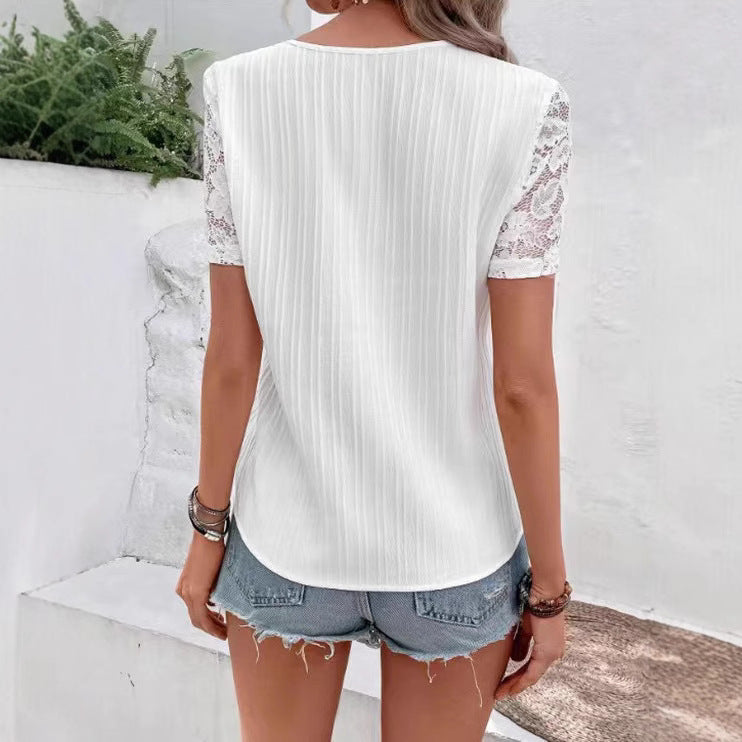Damen Bluse mit Spitzenbesatz und dekorativen Knöpfen WW
