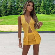 Damen Strick-Kleidungsset mit innovativem Schnitt und Knopfdetails WW