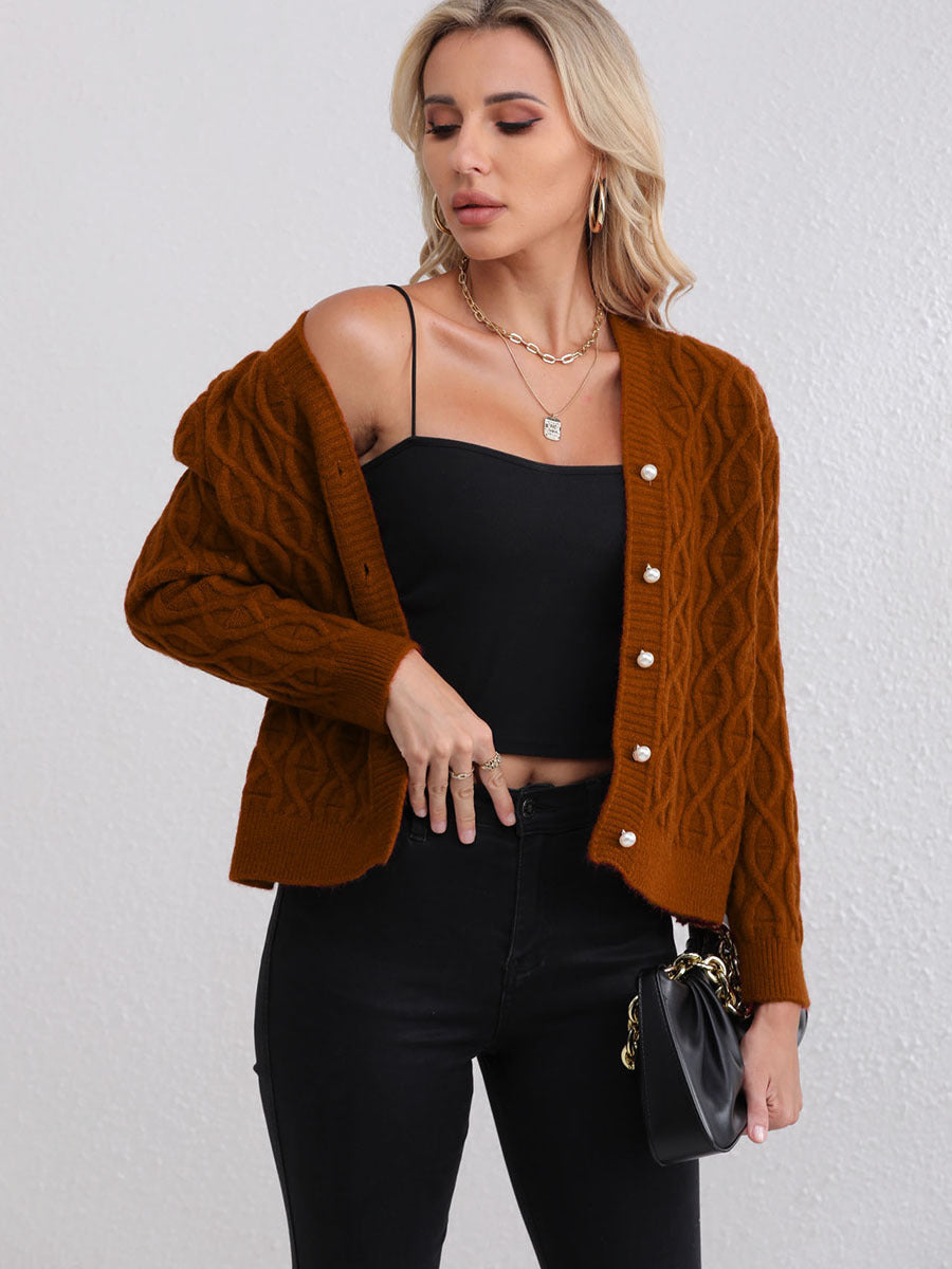 Damen Strickjacke mit strukturiertem Zopfmuster und zarten Knöpfen WW