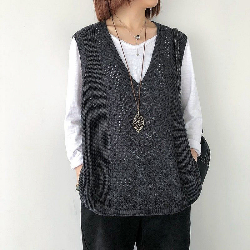 Damen Strickweste mit tiefem V-Ausschnitt und praktischen Taschen WW
