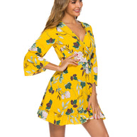 Damen Sommerliches Minikleid mit fließendem Schnitt und voluminösen Ärmeln WW