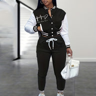 Damen Sportoverall mit kontrastierenden Ärmeln und modischem Schriftzug WW