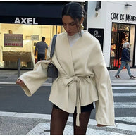 Damen Wickeljacke mit übergroßen Ärmeln WW