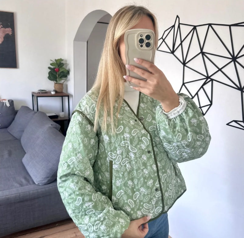 Damen gesteppte Jacke mit floralem Design und praktischen Taschen WW