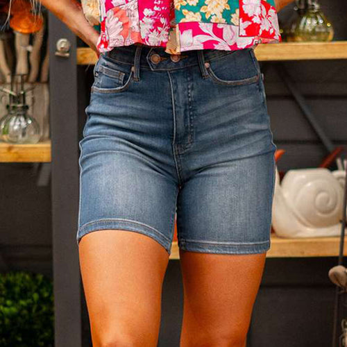 Damen Denim-Shorts mit hoher Taille und figurbetontem Schnitt WW
