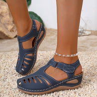 Damen bequeme Sandalen mit anatomisch geformtem Fußbett und luftigen Schlitzdesign WW