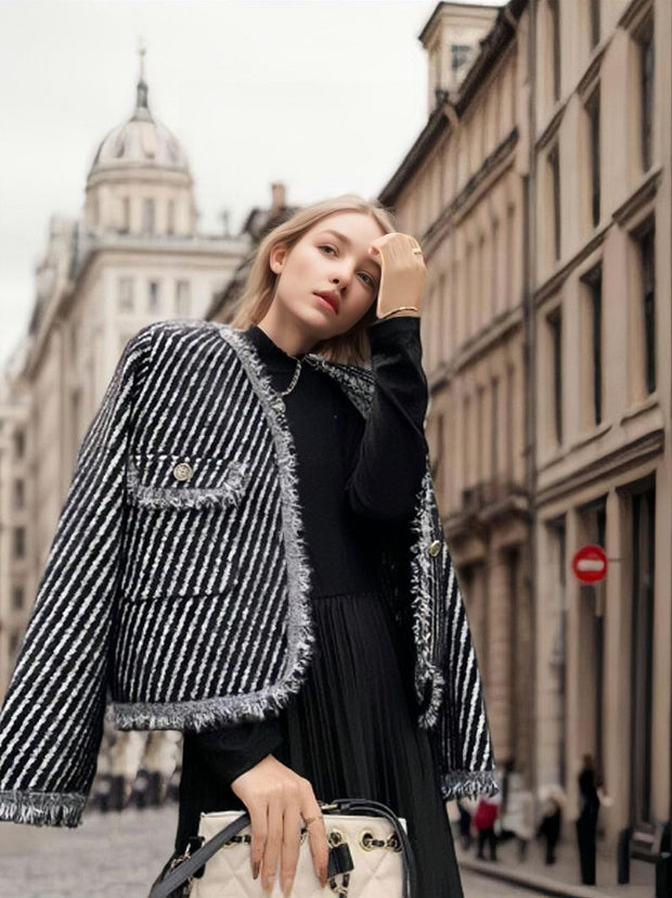 Damen Strickjacke mit dekorativen Knöpfen und weichem Textil WW