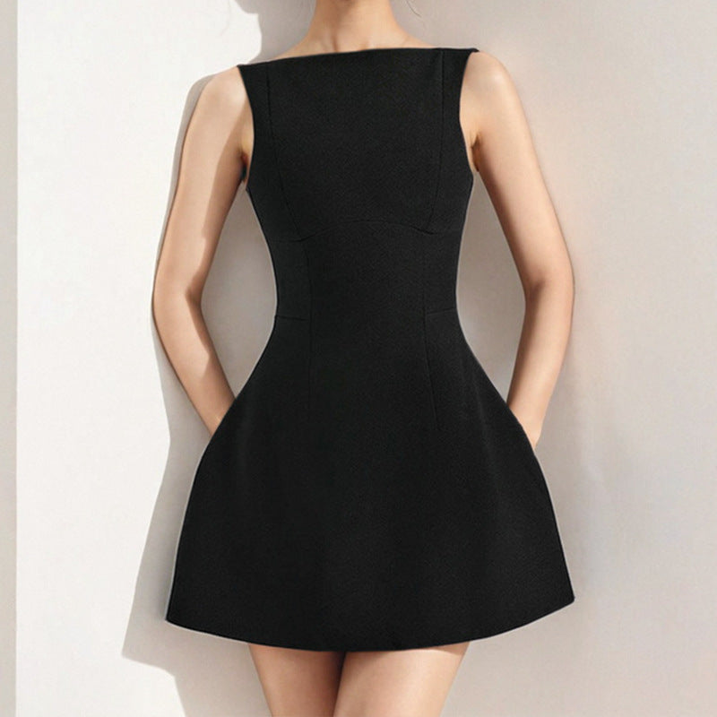 Damen Skaterkleid mit taillierter Silhouette und modischem Schnitt W&W Mode