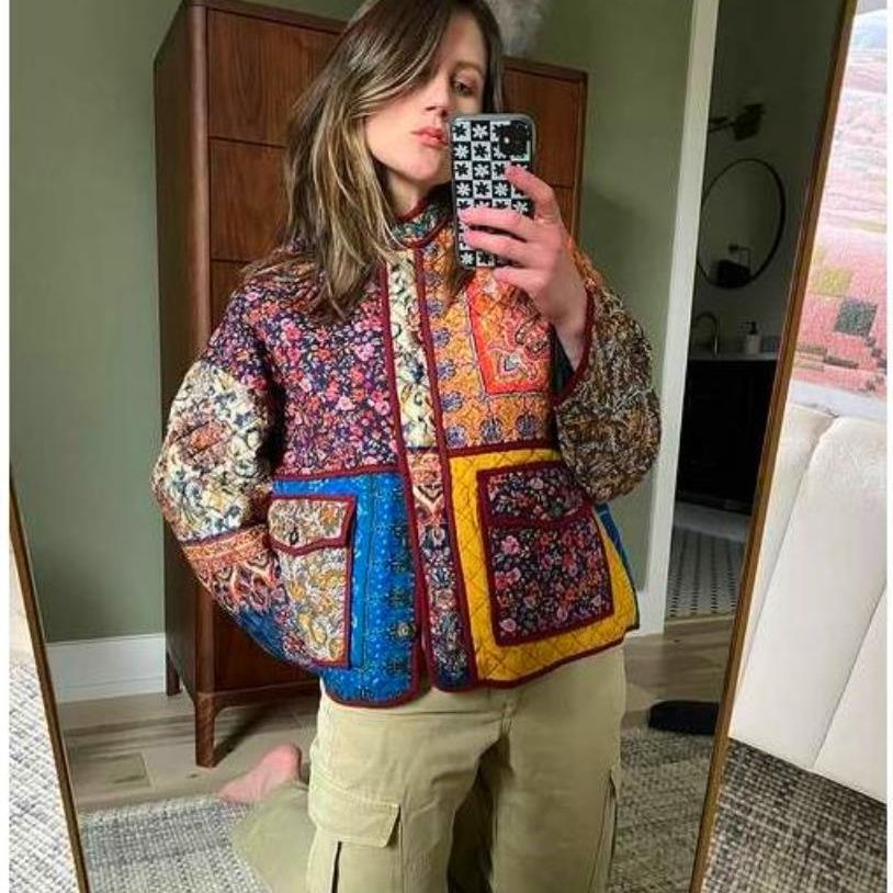 Damen Quilted Jacke mit buntem Patchwork-Design und praktischen Taschen WW