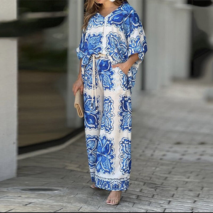Damen Loungeanzug mit stilvollem Floralprint und lockerer Passform W&W Mode