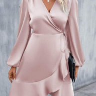 WW | V-Ausschnitt Kleid Satin Taille Eng Niedrig Ausschnitt Lässig Midi Kleid Süß Frauen Kleidung