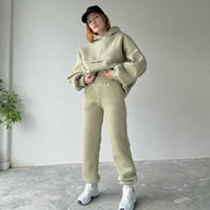 Damen bequemer Hoodie mit weitem Schnitt und praktischen Kängurutaschen WW