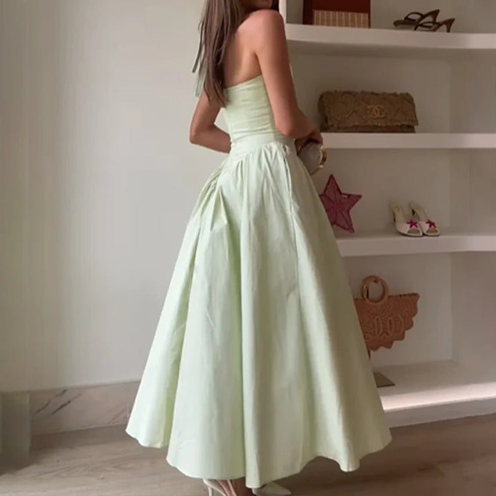 Damen Elegantes Abendkleid mit tiefem V-Ausschnitt und weit schwingendem Rock W&W Mode
