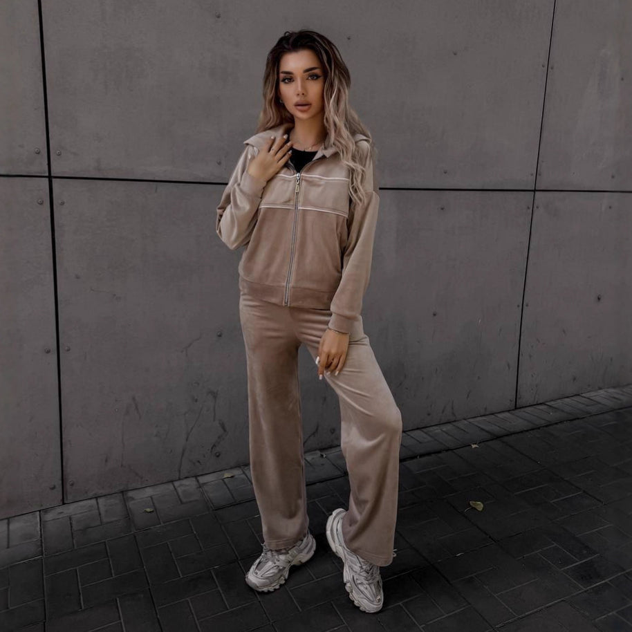 Damen Sportliches Fleece-Set mit Reißverschluss und Kapuze WW