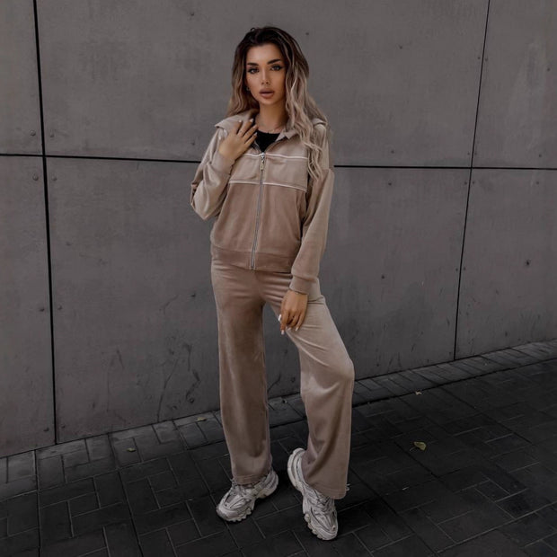 Damen Sportliches Fleece-Set mit Reißverschluss und Kapuze WW