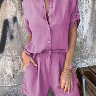 Damen lässiges Jumpsuit mit knopfverschlossenem Oberteil und praktischem Taillenzug