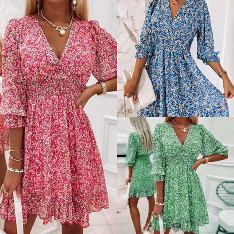 Damen Blusenkleid im romantischen Floral-Design mit V-Ausschnitt und Rüschenärmeln WW