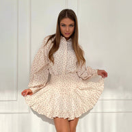 Damen Karottenkleid mit voluminösen Ärmeln und verspieltem Rüschensaum WW