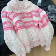Damen Strickjacke mit breiten Streifen und hochwertigem Reißverschluss WW