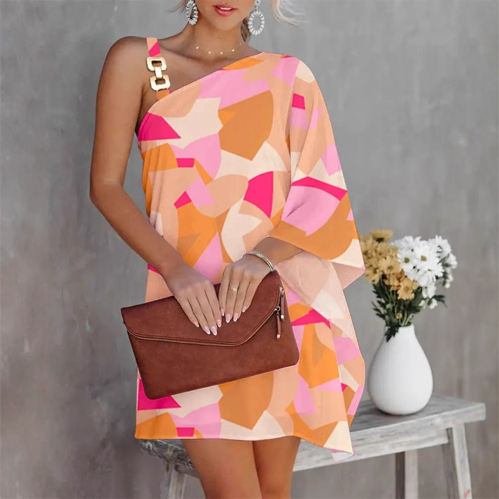 Damen asymmetrisches Minikleid mit dekorativem Schulterdetail und elegantem Design WW