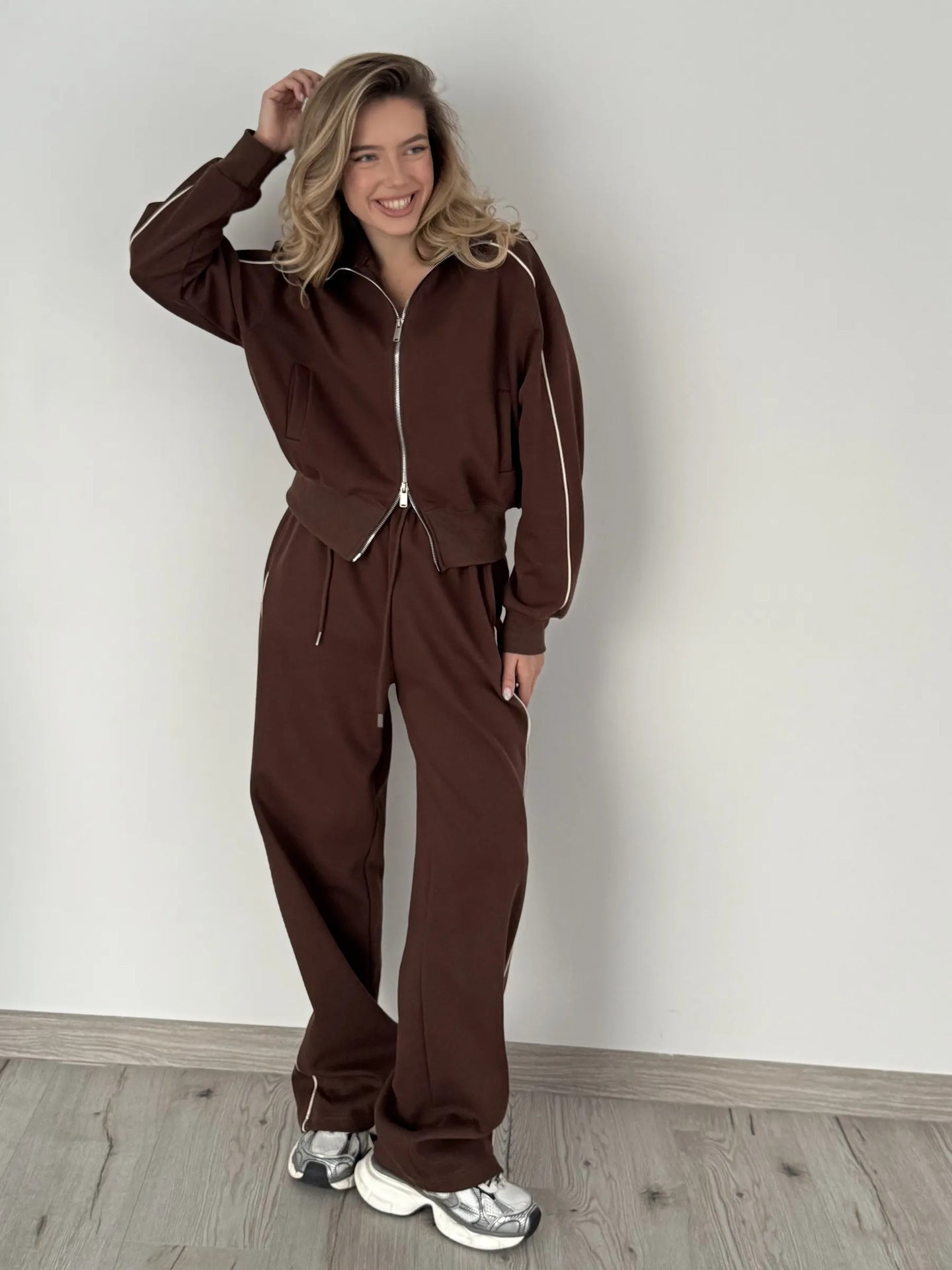 Damen Sportlicher Trend-Hoodie und Jogger Set WW