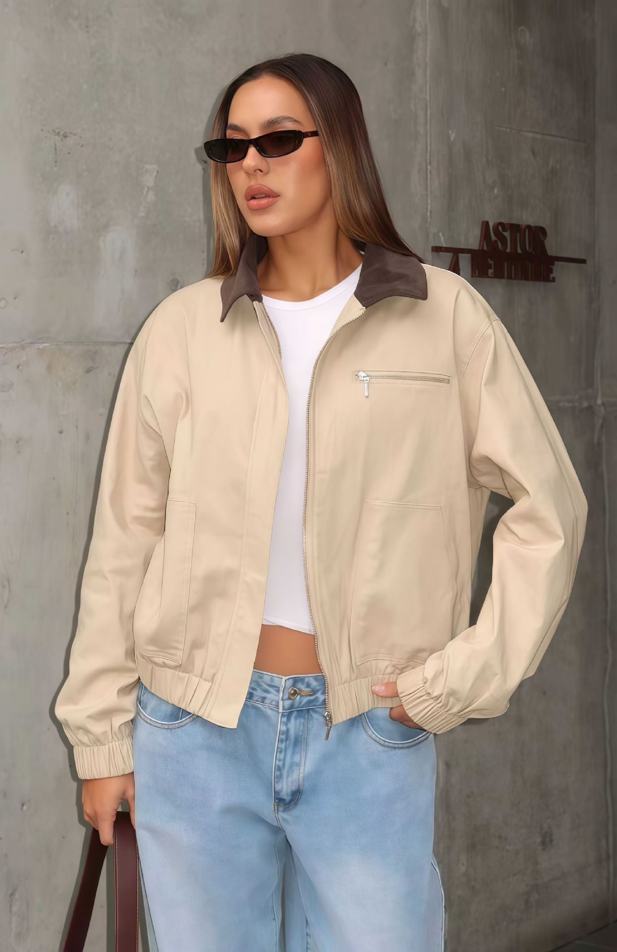 Damen Sportliche Utility-Jacke mit leichtem Material und hohem Kragen WW